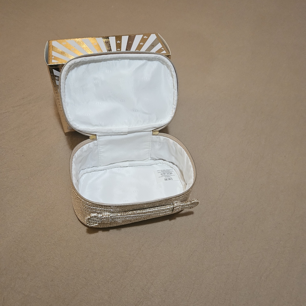 Dior Shimmering Gold Cosmetic Case. - Picture 3 of 5